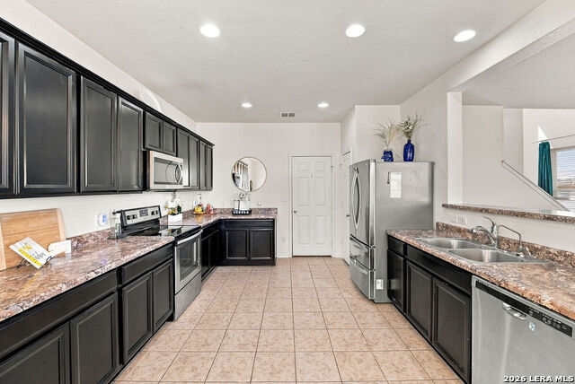 11715 Silver Fld Property Photo 9