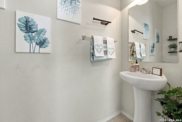 11715 Silver Fld Property Photo 12