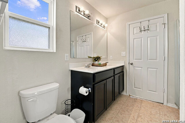 11715 Silver Fld Property Photo 18
