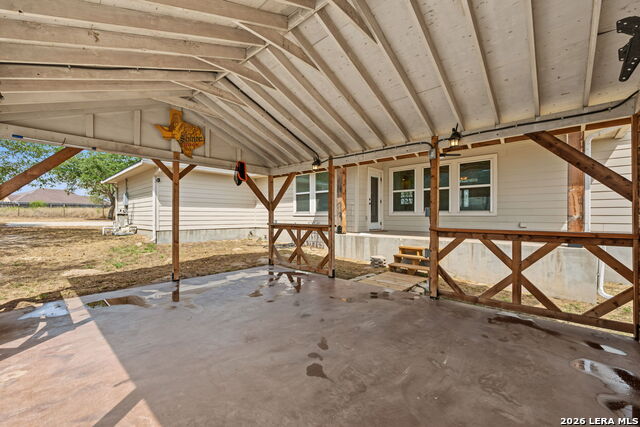 418 Clover Ln Property Photo 26
