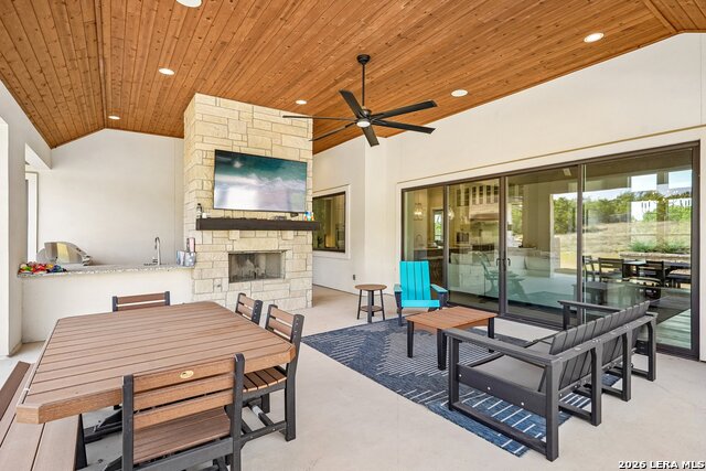 1760 Royal Pt Property Photo 44