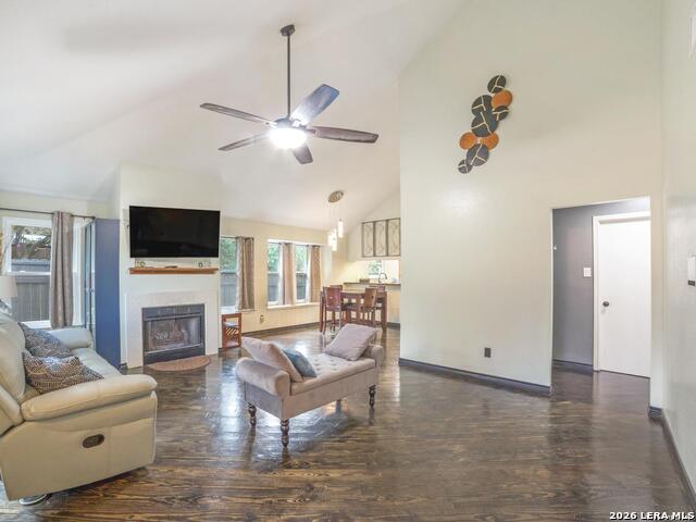 11611 Dundalk Property Photo 4