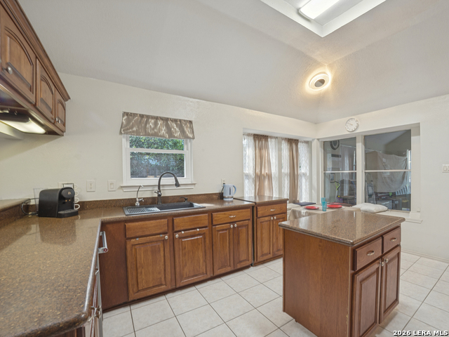 11611 Dundalk Property Photo 9