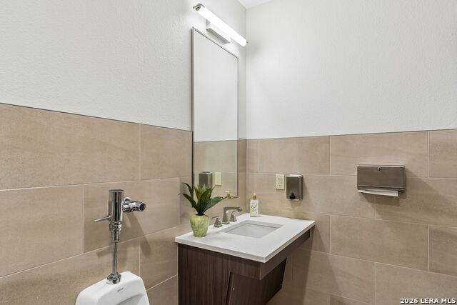 4358 Lockhill Selma Rd Property Photo 16