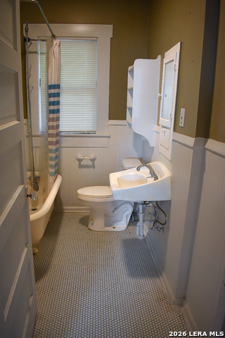 2246 E Houston St Property Photo 16