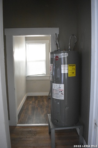 2246 E Houston St Property Photo 27