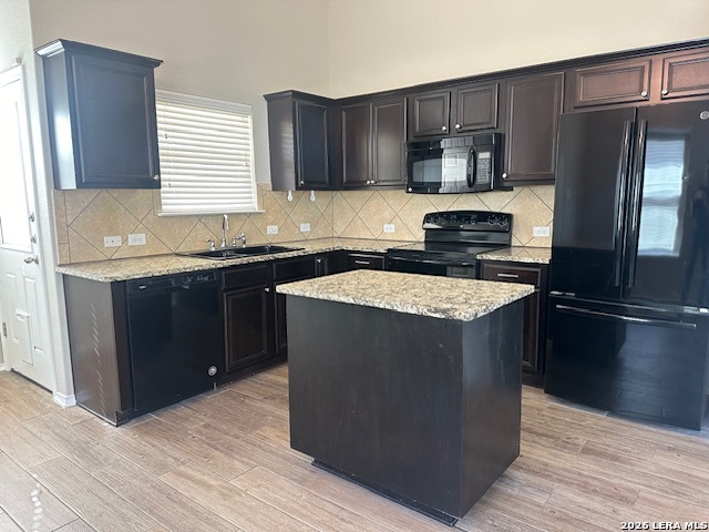 2420 Dimmitt Dr Property Photo 3