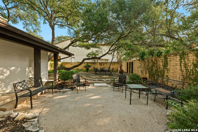 4227 Laurel Trl Property Photo 4