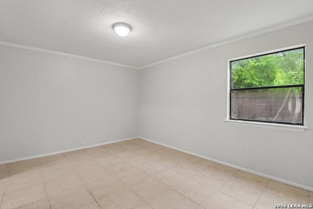 8416 Echo Creek Ln Property Photo 7