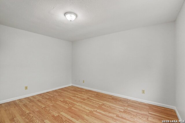 8416 Echo Creek Ln Property Photo 21