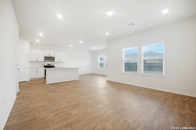 15603 Garam Trl Property Photo 8
