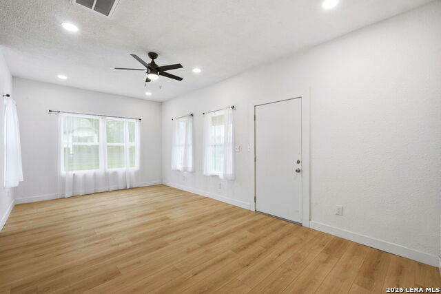602 Canton Property Photo 5