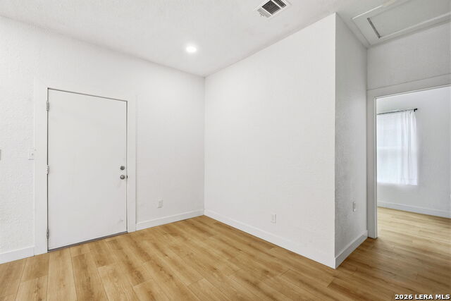 602 Canton Property Photo 7