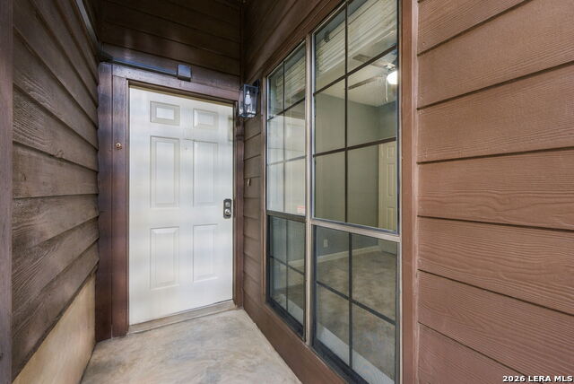 8633 Datapoint Dr Property Photo 2