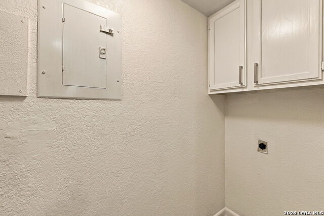 8633 Datapoint Dr Property Photo 9