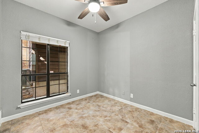 8633 Datapoint Dr Property Photo 11