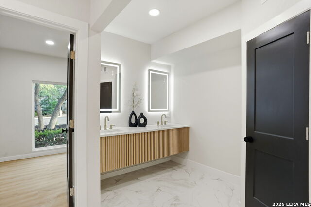 13707 Bluffmont Property Photo 24