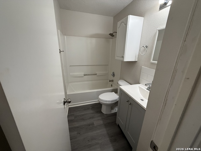 9503 Celine Property Photo 9