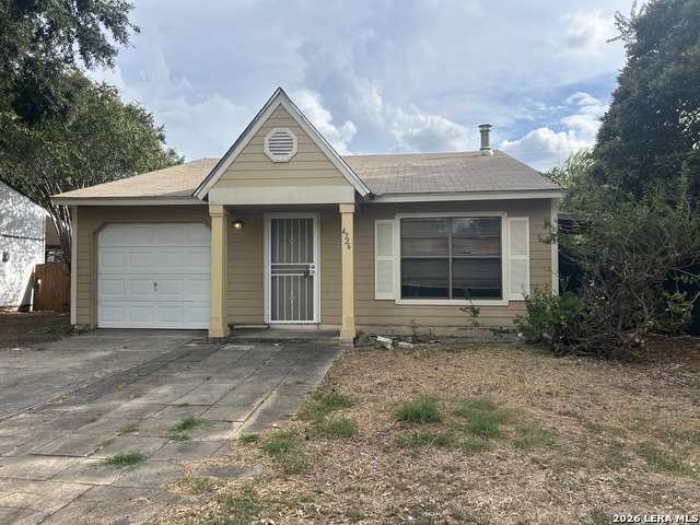 4726 Swann Ln Property Photo 1
