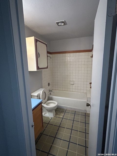4726 Swann Ln Property Photo 8