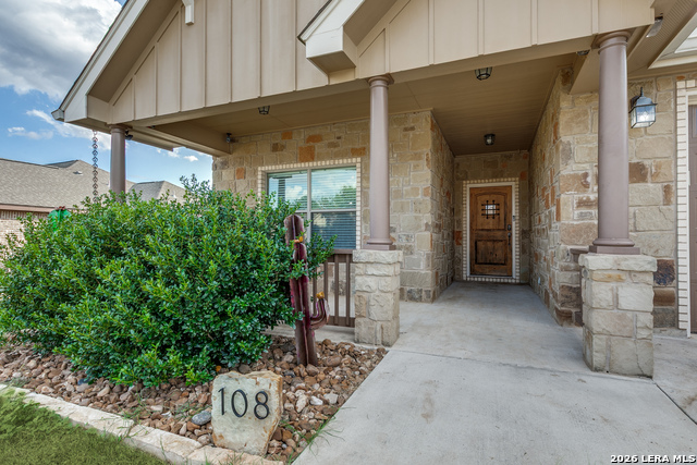 108 Ridgecrest Property Photo 4