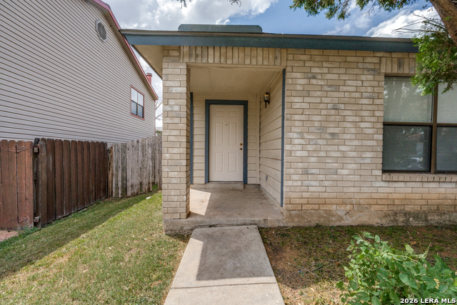 8058 Chestnut Barr Dr Property Photo 4
