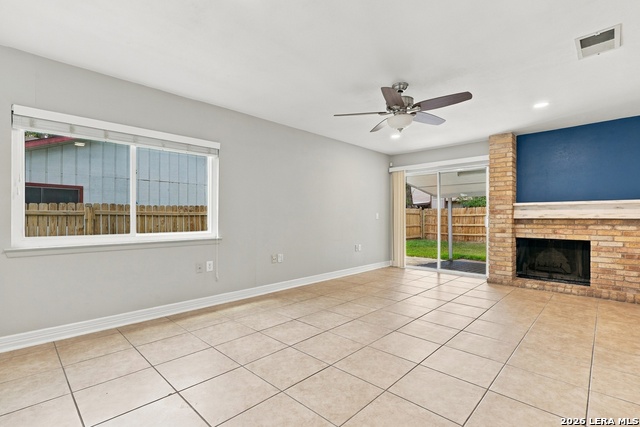 9459 Points Edge Property Photo 4