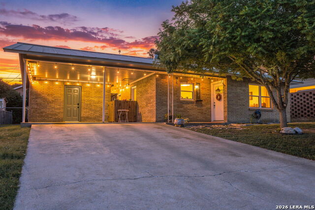 1602 Deer Trl Property Photo 1