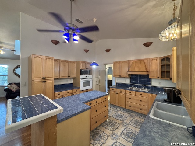 801 Orchard Park Blvd Property Photo 13