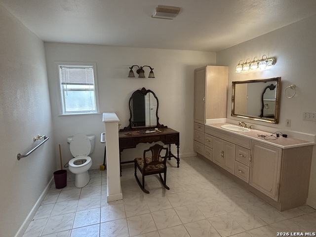 801 Orchard Park Blvd Property Photo 27