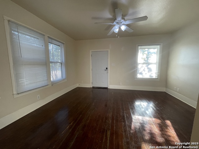 235 Barrera St Property Photo 5