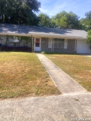 114 Springwood Ln Property Photo 2