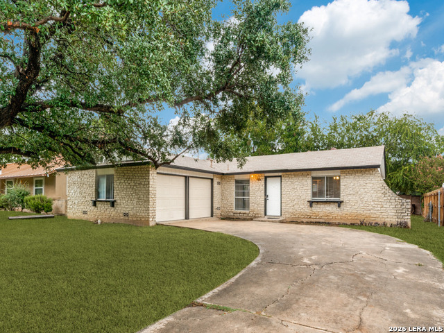 8210 Windover Property Photo 1