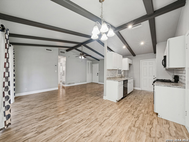 8210 Windover Property Photo 4