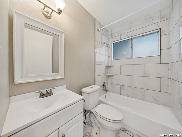 8210 Windover Property Photo 10