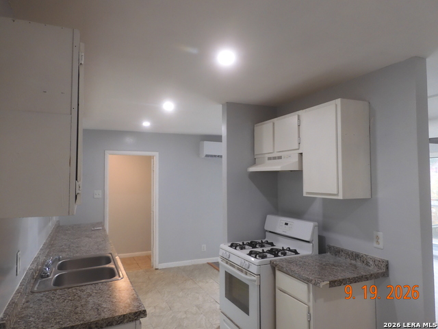 4118 Scarletoak Dr. Property Photo 8