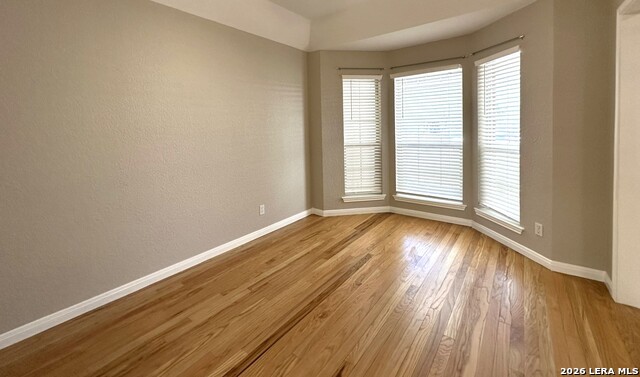 909 Queens Dr Property Photo 8