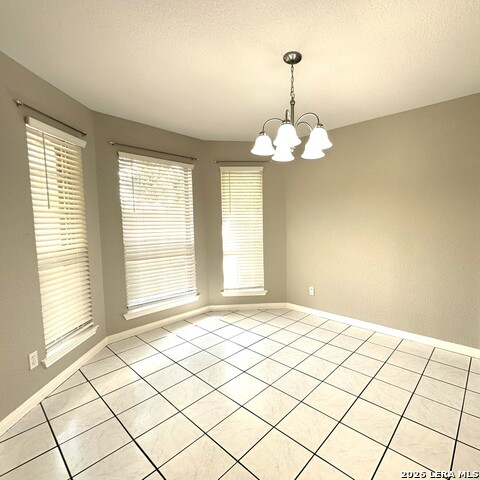 909 Queens Dr Property Photo 11