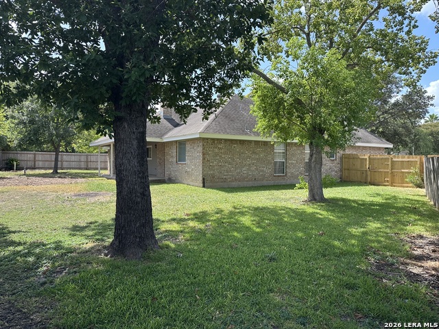 909 Queens Dr Property Photo 20