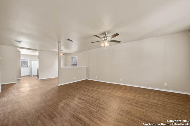 9815 Autumn Pl Property Photo 5
