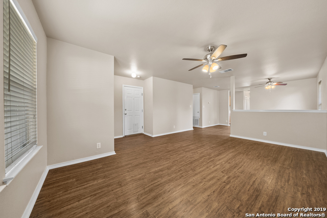 9815 Autumn Pl Property Photo 6