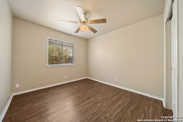 9815 Autumn Pl Property Photo 14