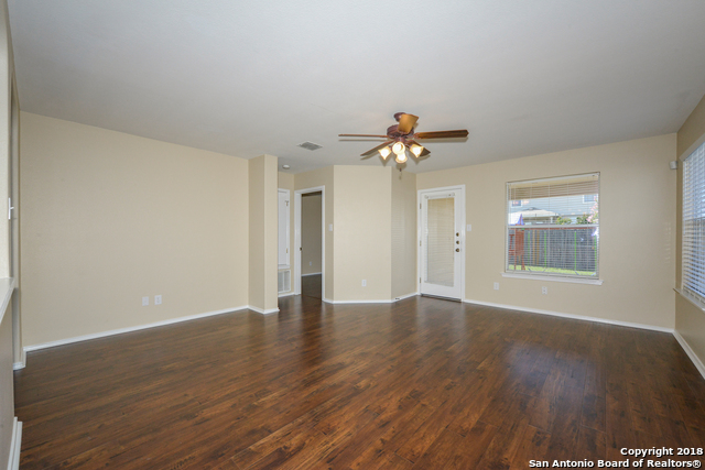 203 Cardinal Way Property Photo 4