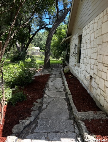 201 Doeskin Dr Property Photo 4
