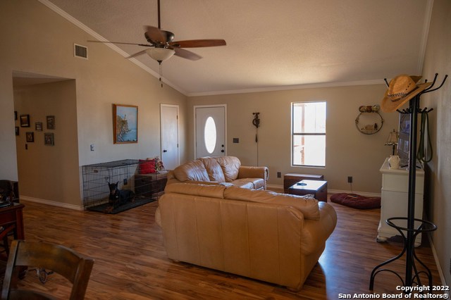 604 Mountain View Dr Property Photo 5