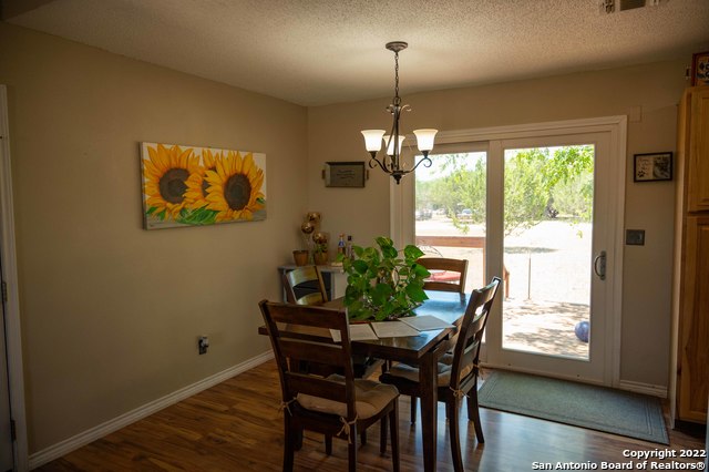 604 Mountain View Dr Property Photo 7