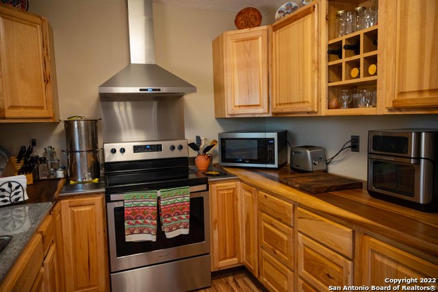 604 Mountain View Dr Property Photo 10