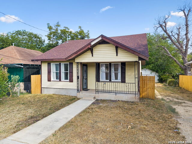 637 Canton Property Photo 2