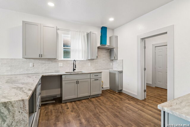 637 Canton Property Photo 10