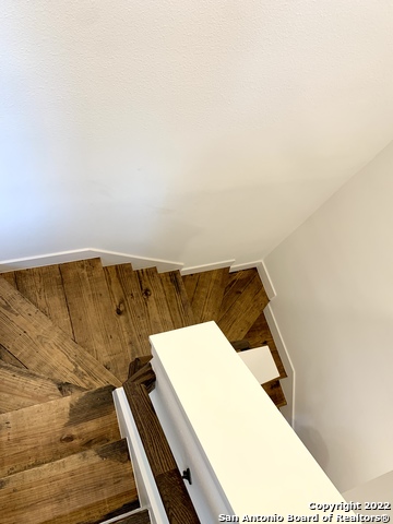 808 E Carson St Property Photo 22